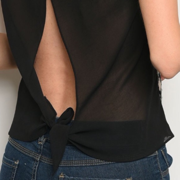 Black sleeveless sequins top w/multi floral, CUTE! - Picture 6 of 6